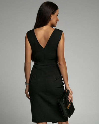 Elena | Fitted with Neckline and Slits